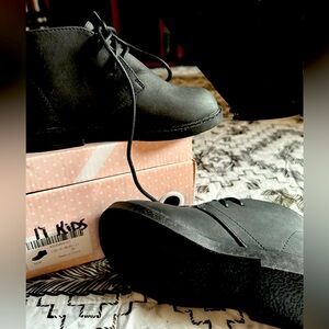 Kids Black Lace-Up Shoes